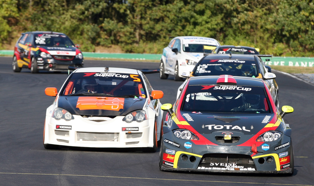 Kim Lund Johansen i front
(Foto: Motorsporten.dk)